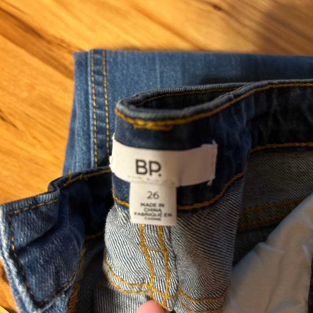 Jeans - Picture 2 of 8
